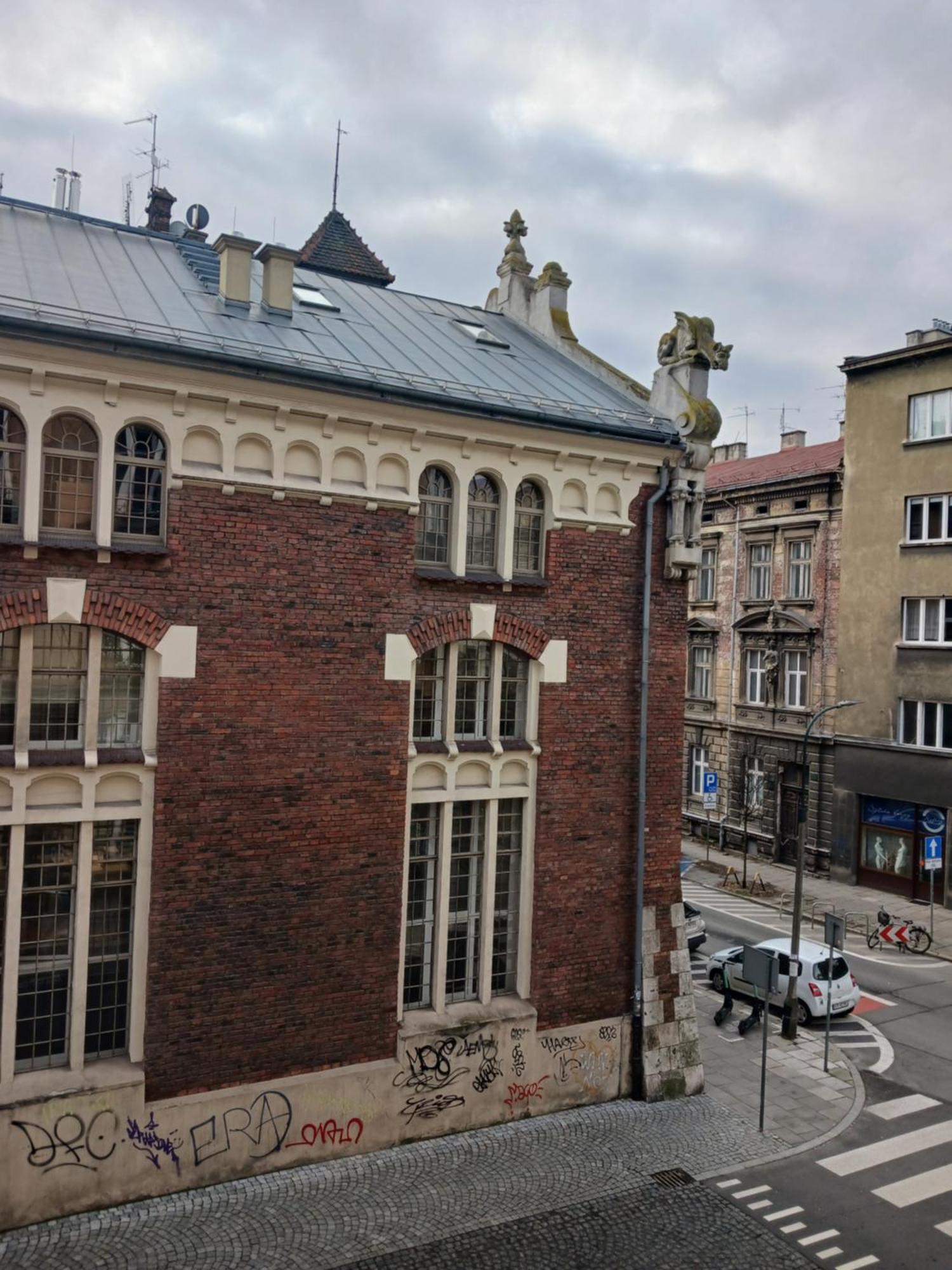 Apartment Split Level
