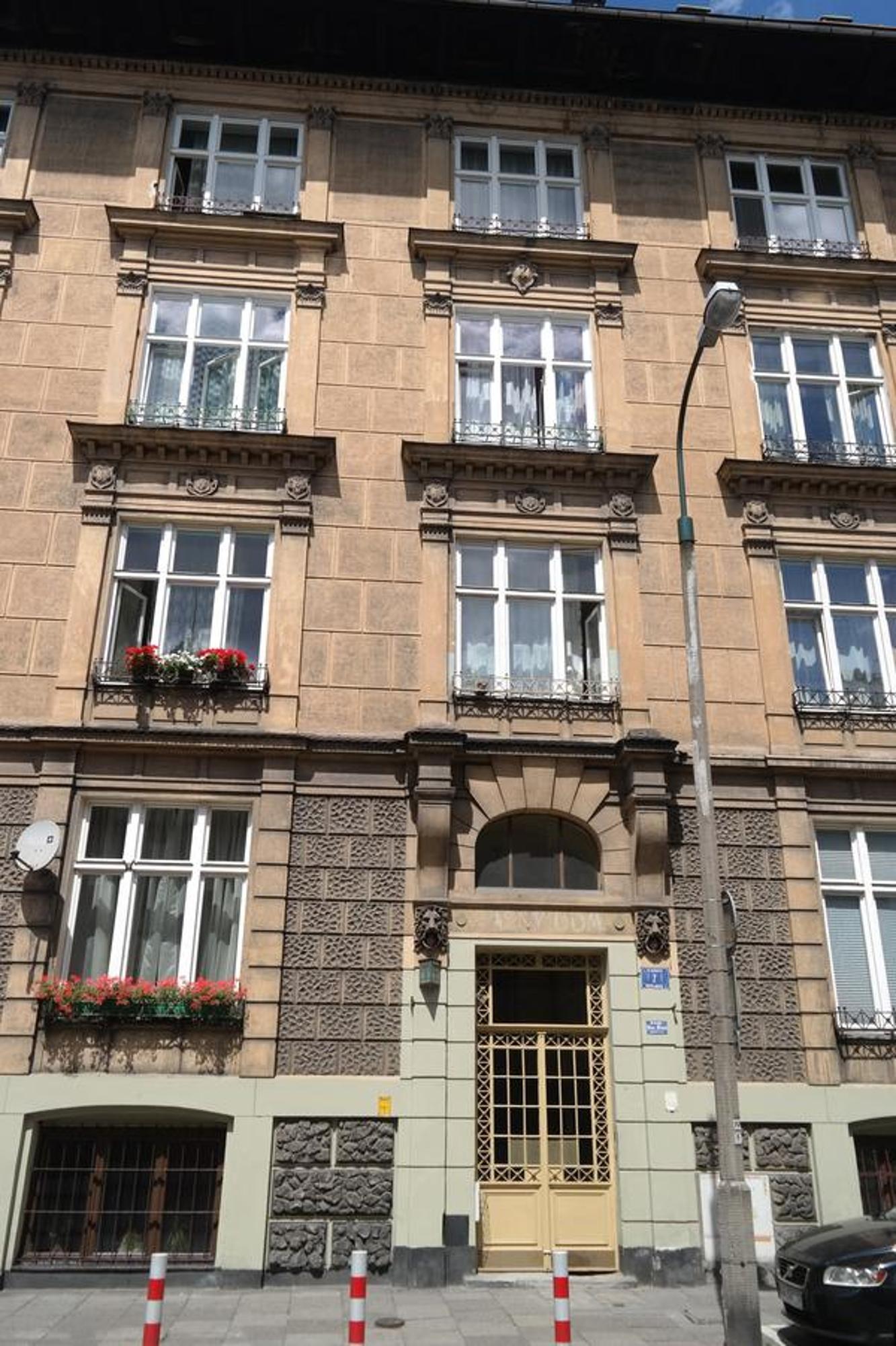 Apartment Split Level